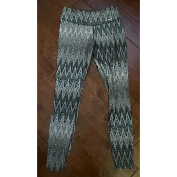 Nike Dri-FIT ZigzagBlack Gray Compression Leggings Pants Chevron Women’s M - Picture 4 of 10